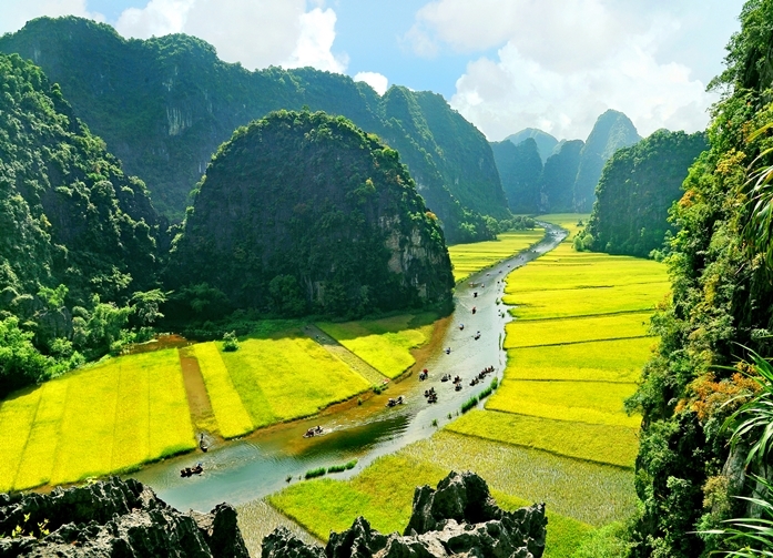 Incredible Hoa Lu - Tam Coc - Mua Cave 1 Day Tour