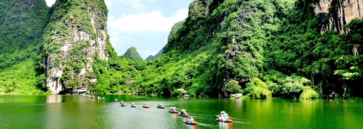 Bai Dinh – Trang An – Ninh Binh – Hoa Lu – Tam Coc – Mua Cave 2 Days – 1 Night  Tour