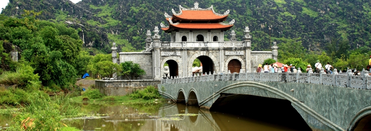 Hoa Lu - Tam Coc - Cuc Phuong National Park 2 Days - 1 Night Tour