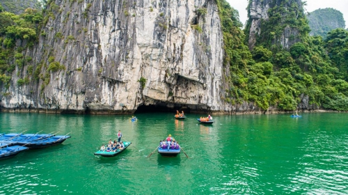 Luxury Halong & Lan Ha Bay 6 Hours Cruise ( 2 ways Limousine transportation)