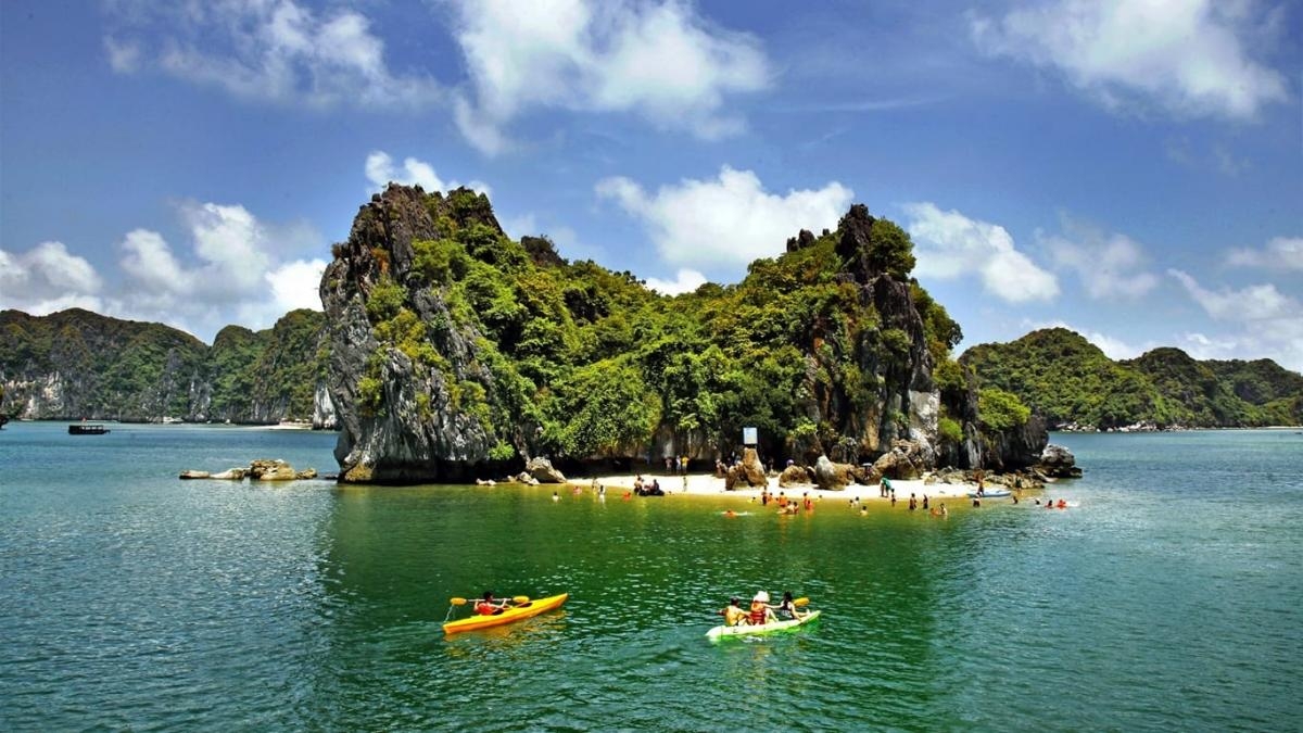 Luxury Halong & Lan Ha Bay 6 Hours Cruise ( 2 ways Limousine transportation)