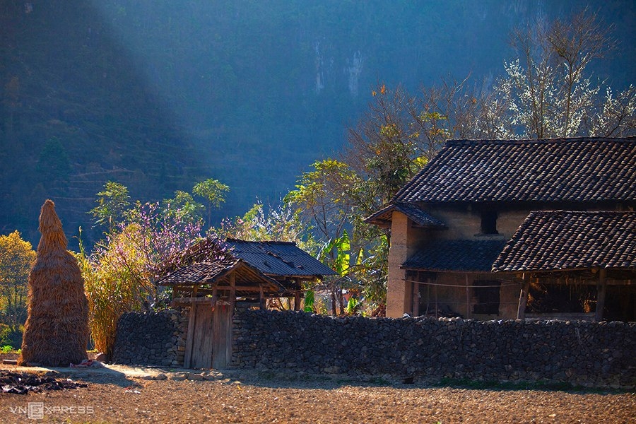 Ha giang - Ba bể - Bản Giốc 6 days 5  nights  Tour